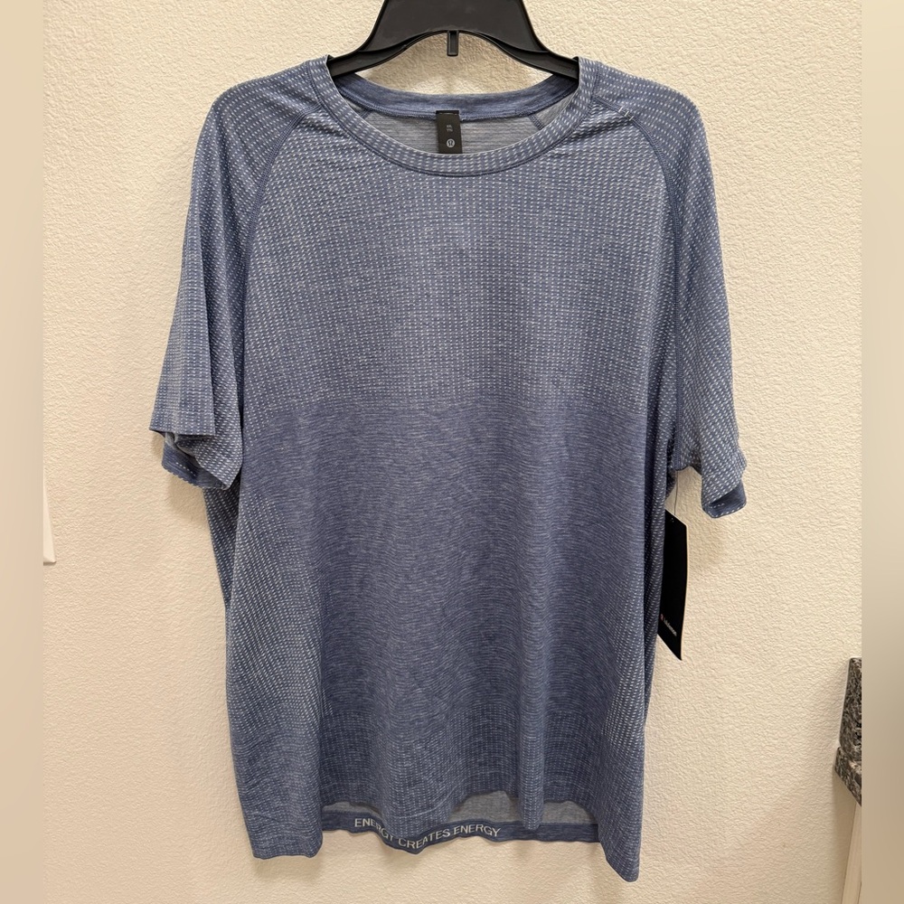 LULULEMON NWT Metal Vent Tech Short-Sleeve Shirt
XXL